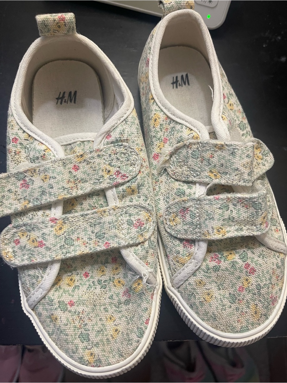 H&M Kids Floral Velcro Sneakers in Cream and Green